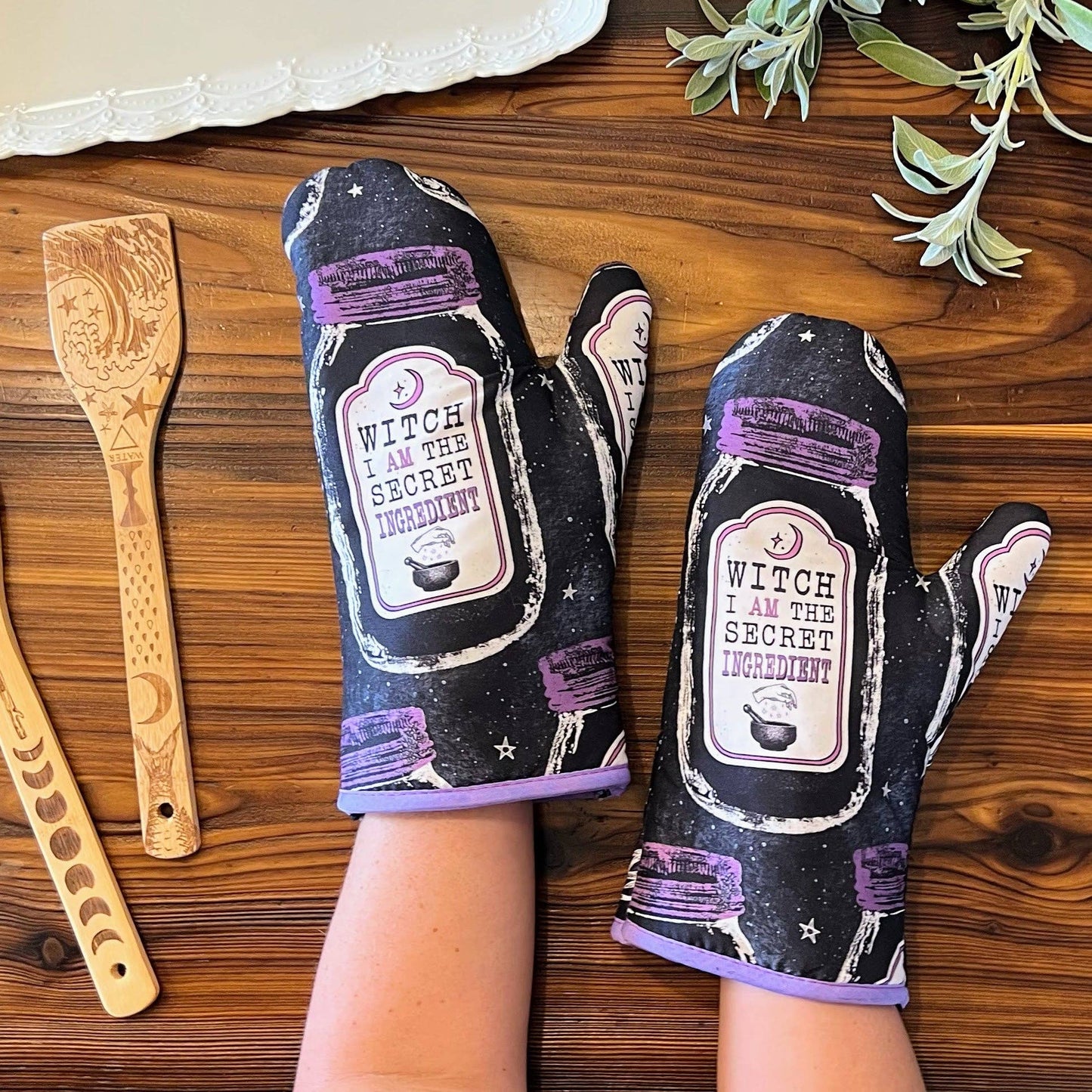 Kitchen Witch Oven Mitt Set -