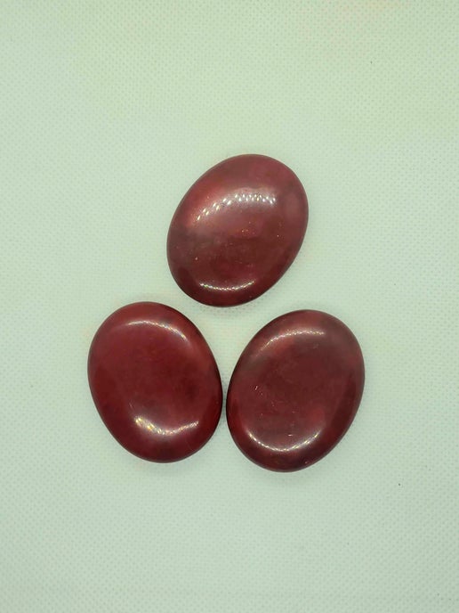 Red Jasper Palm Stone